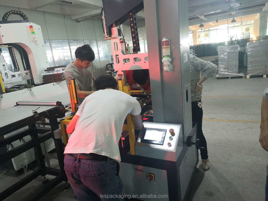 High Accuracy Shoe Box Making Machine 0.6Mpa Air Supply Pneumatic