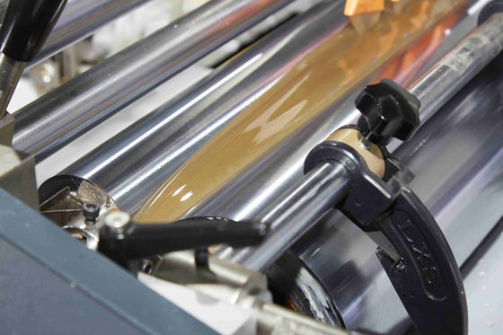 Visual Positioning Rigid Box Making Machine For Making Gift Box